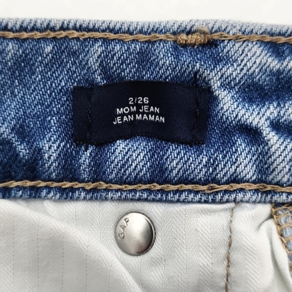 GAP Women's 1969 Mom Jeans Faded Blue Denim  Size 2 / 26 - Picture 10 of 15